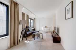 WEB Best Flats Geel 01