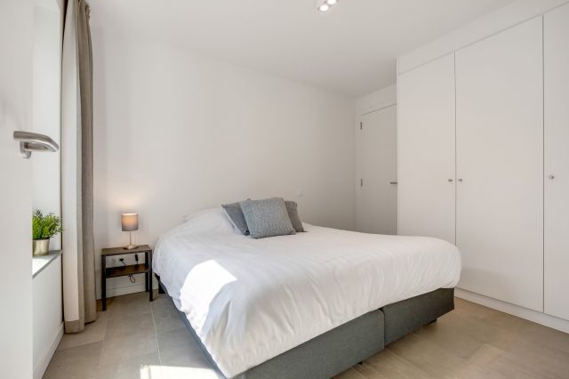 WEB Best Flats Geel 10