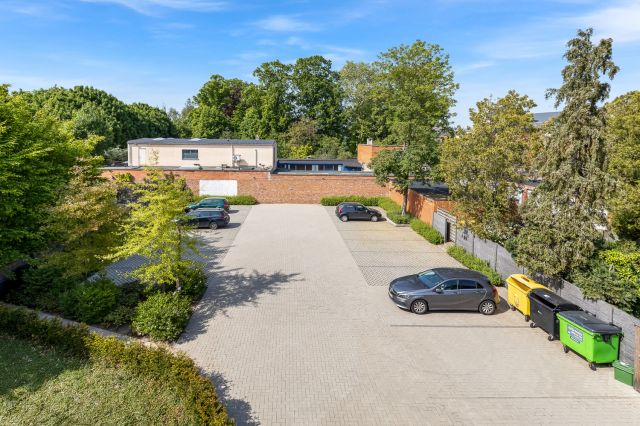 WEB Best Flats Geel 25