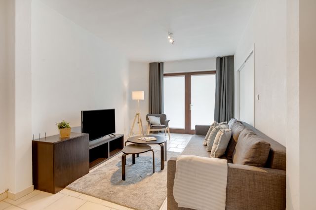 WEB Best Flats Geel 29