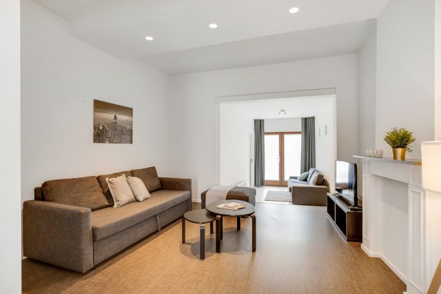 WEB Best Flats Geel 42