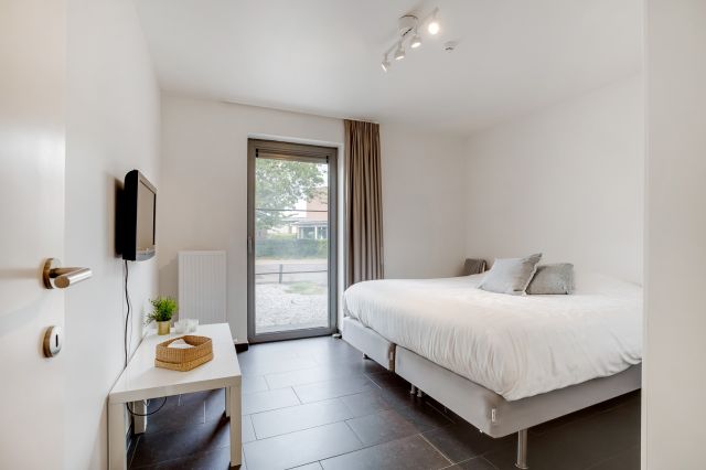 WEB Best Flats Geel 62