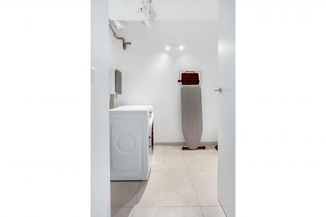 Best Flats Mol Spoor wasruimte