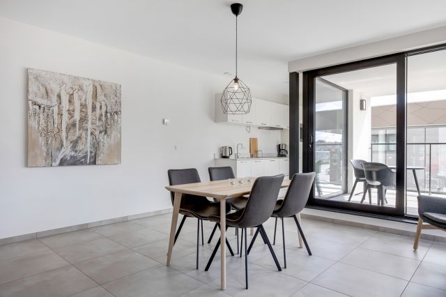 Best Flats Mol Spoor eethoek